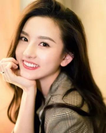 娱乐吃瓜酱宋祖儿成熟,从童星到成熟女神的华丽转身